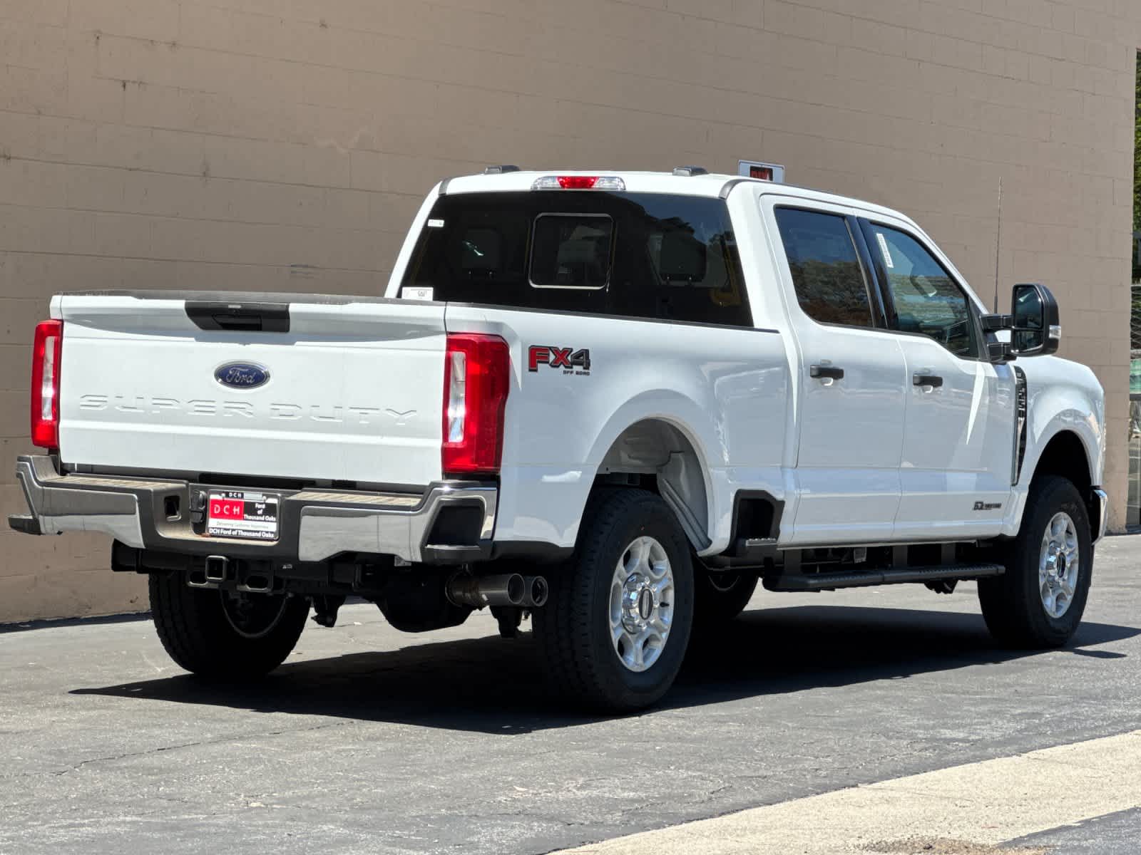 2026 Ford F-250 Super Duty XLT - Photo 2