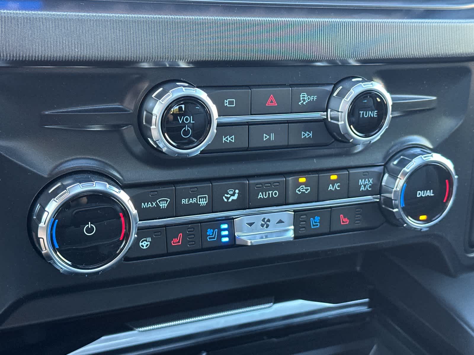 2026 Ford F-250 Super Duty Platinum - Photo 19