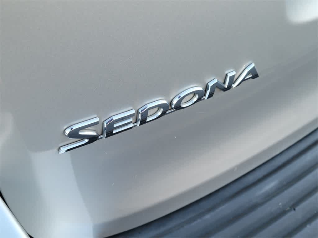 Thumbnail: 2012 Kia Sedona - 4