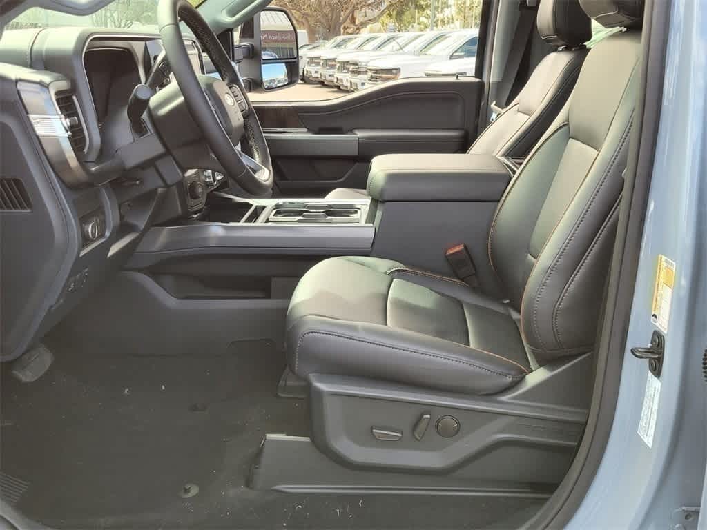 2025 Ford F-250 Lariat 12