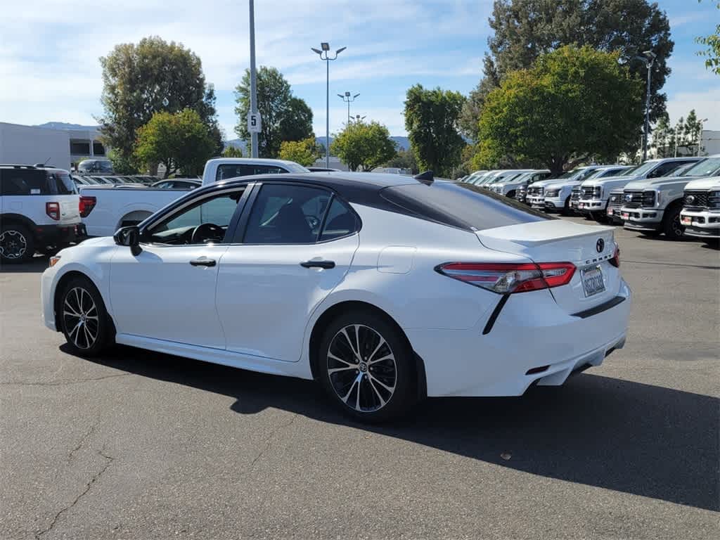 Thumbnail: 2019 Toyota Camry - 3