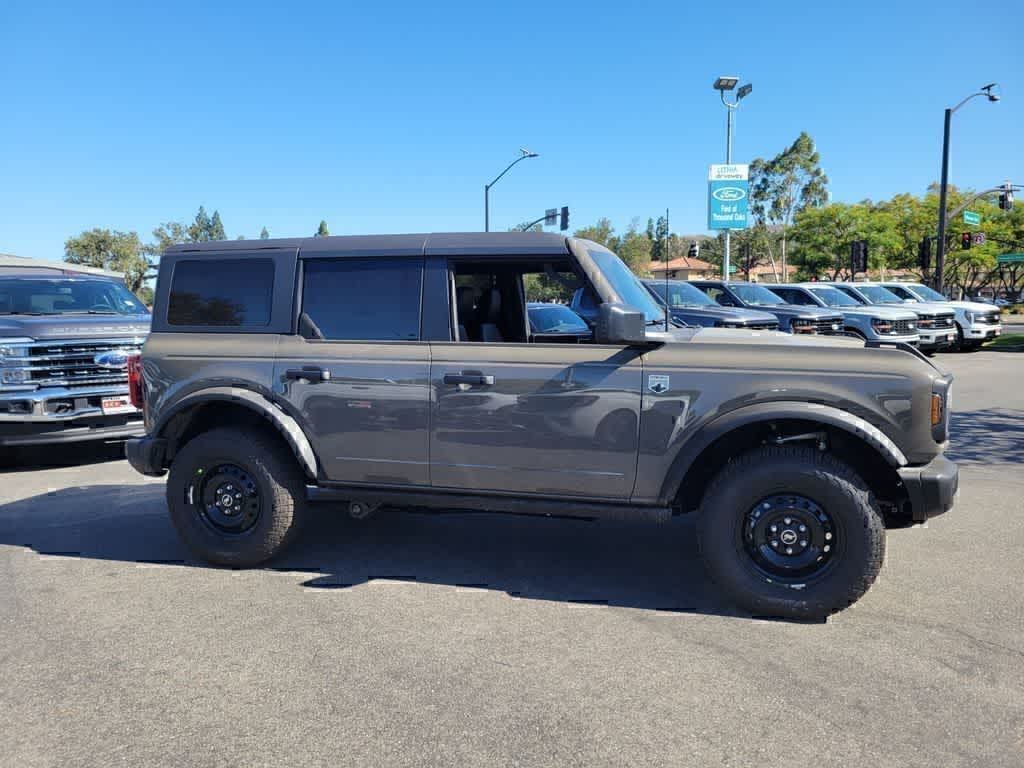 Thumbnail: 2026 Ford Bronco - 6
