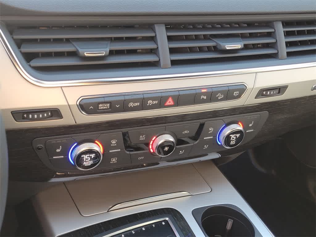 Thumbnail: 2019 Audi Q7 - 23