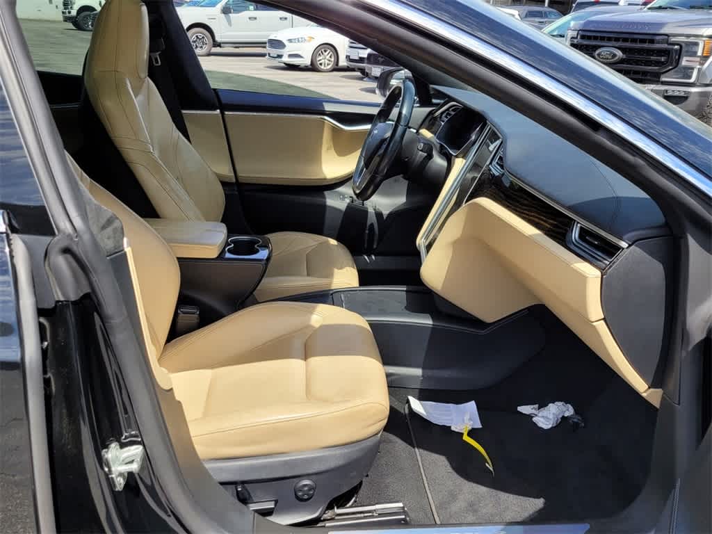 2016 Tesla Model S  10