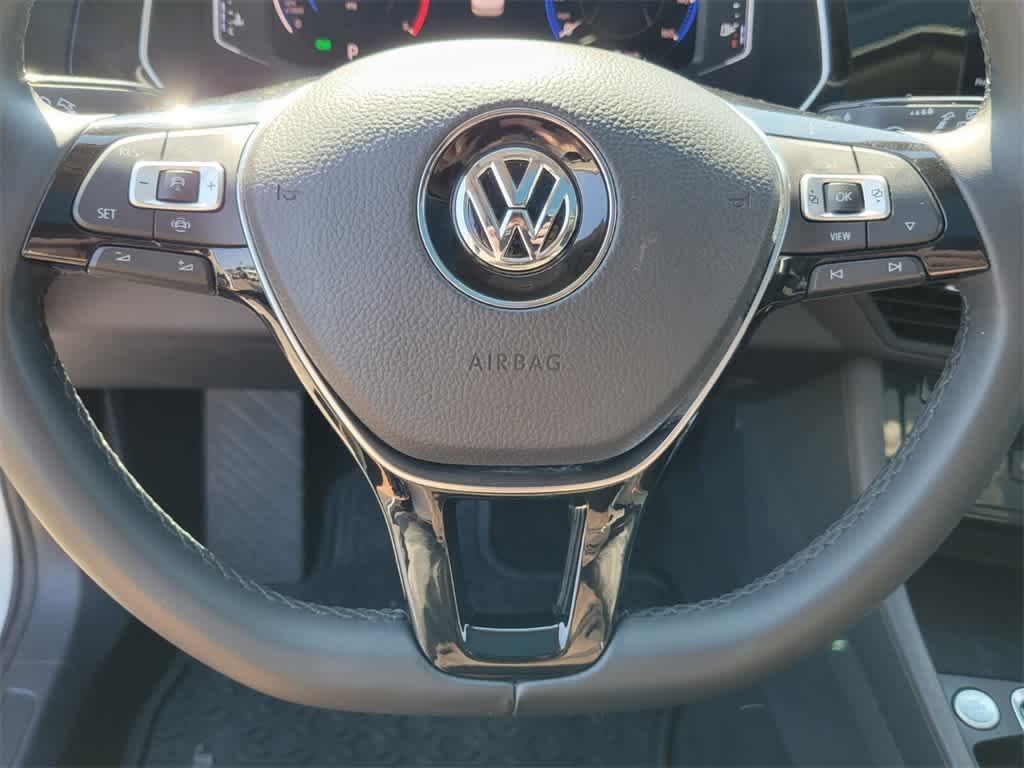 Thumbnail: 2019 Volkswagen Jetta - 17