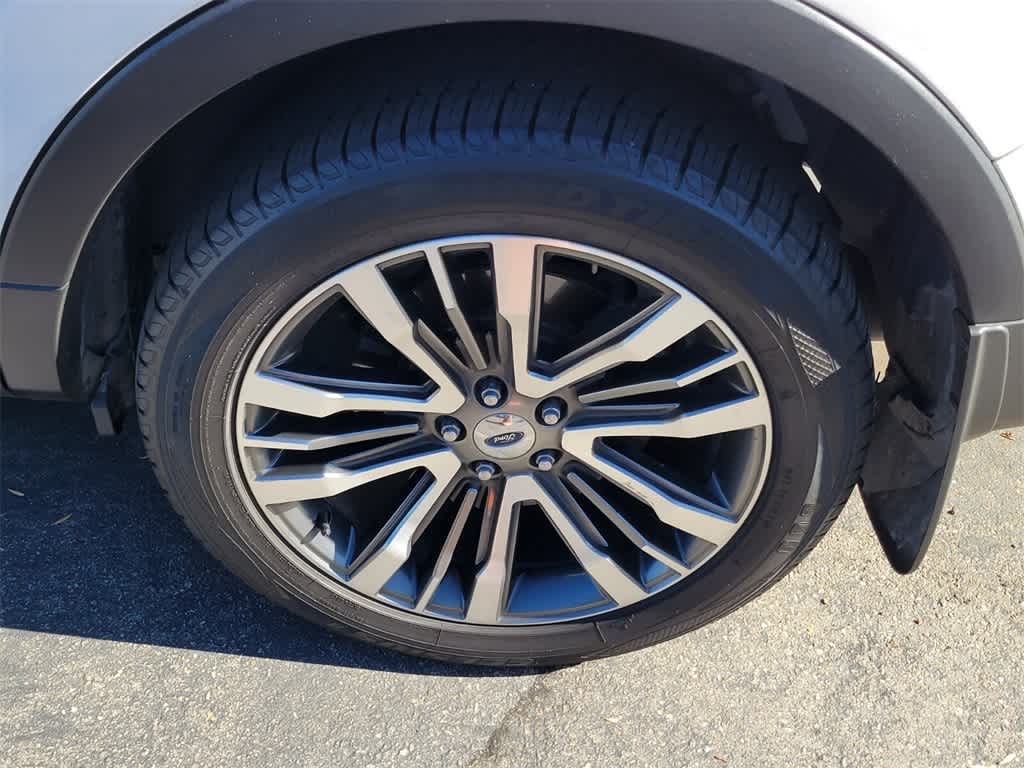 2016 Ford Explorer Platinum photo 4