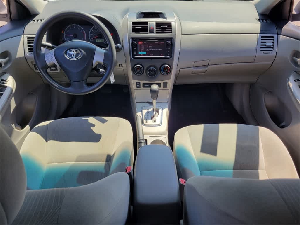 Thumbnail: 2013 Toyota Corolla - 12