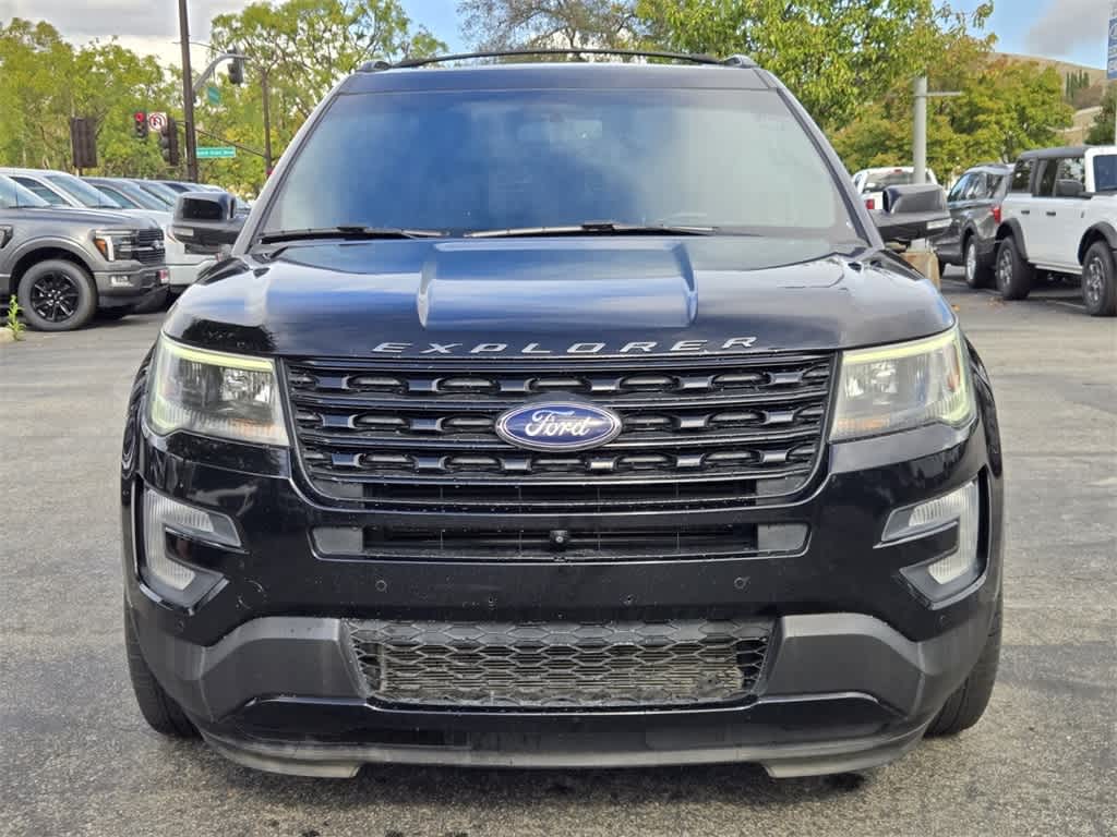 Thumbnail: 2017 Ford Explorer - 8