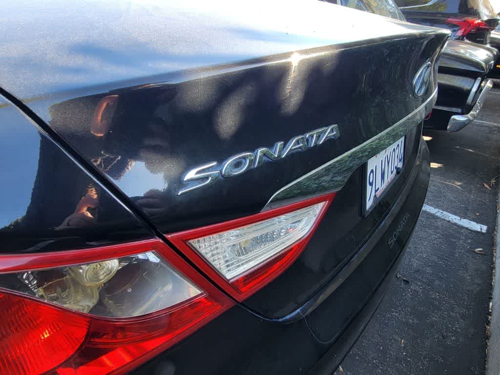 Thumbnail: 2012 Hyundai Sonata - 4