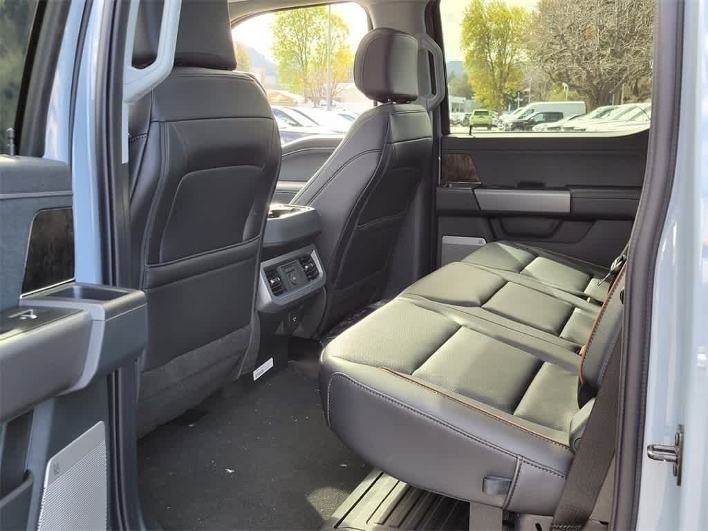 2025 Ford F-250 Lariat 13