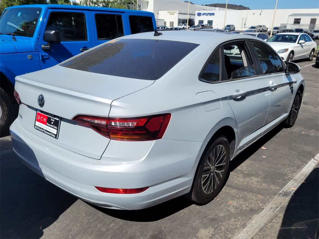Thumbnail: 2019 Volkswagen Jetta - 4