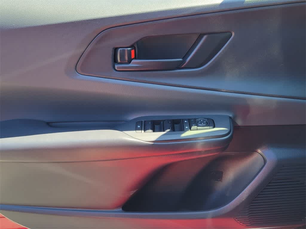 2023 Toyota Prius LE 17