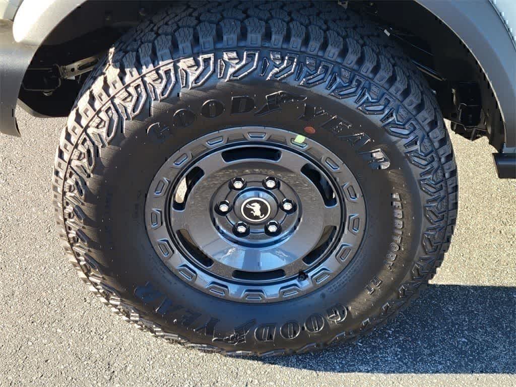 Thumbnail: 2025 Ford Bronco - 10