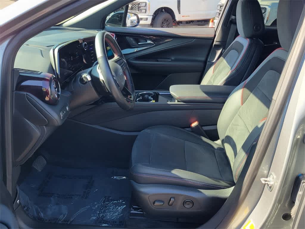 Thumbnail: 2024 Chevrolet Blazer EV - 10