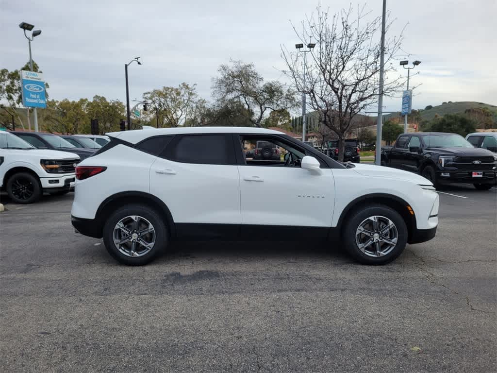 Thumbnail: 2023 Chevrolet Blazer - 8