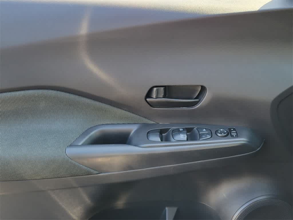 Thumbnail: 2018 Nissan Kicks - 18