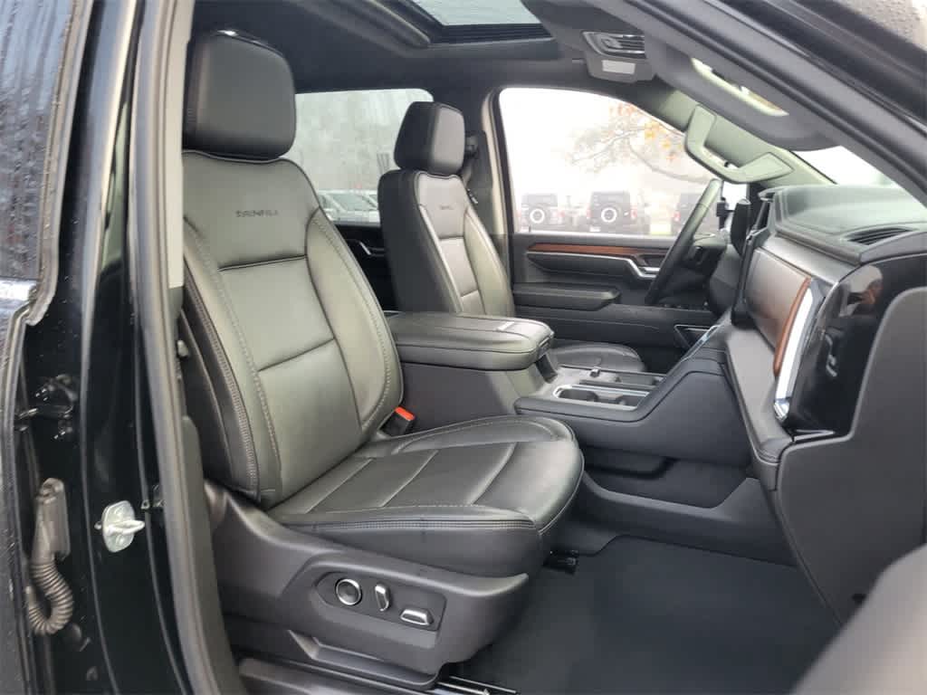 Thumbnail: 2024 GMC Sierra 2500 - 16