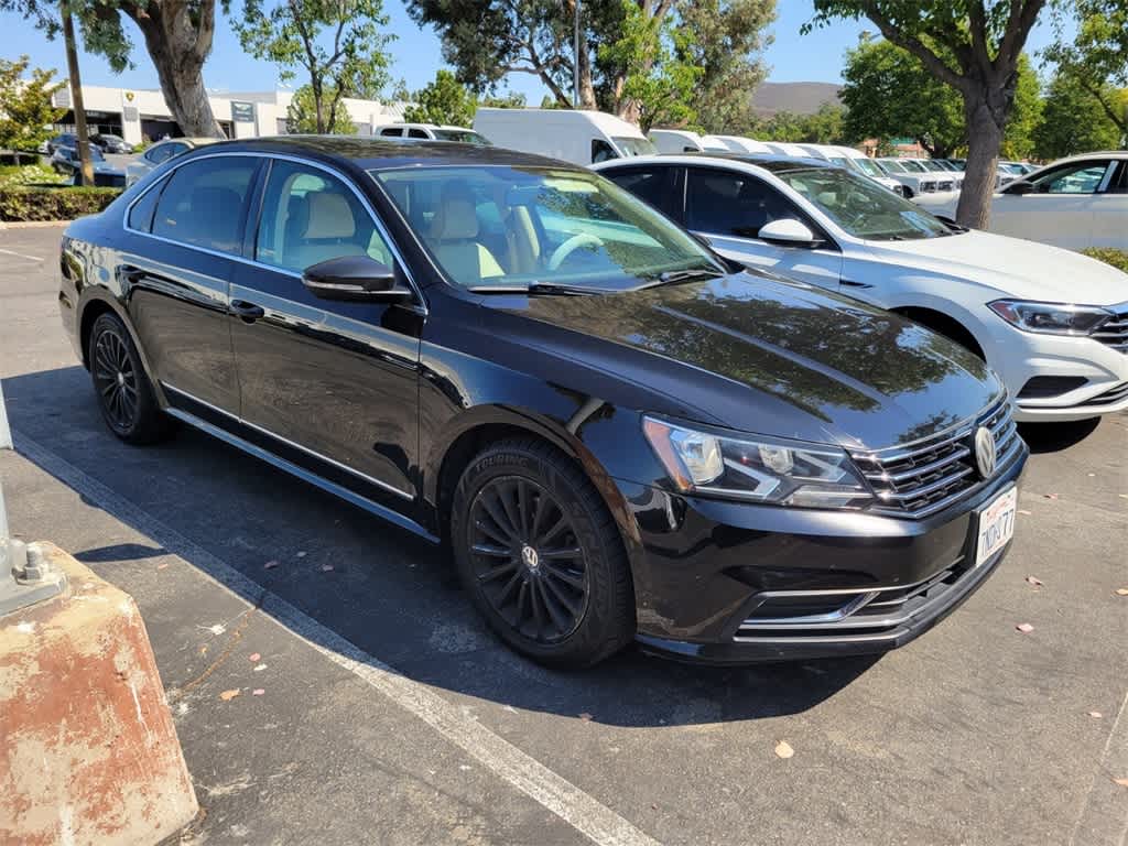 Thumbnail: 2016 Volkswagen Passat - 9