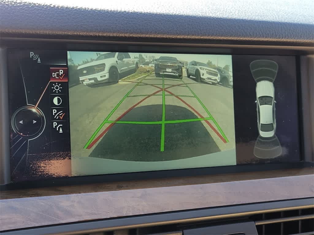 Thumbnail: 2013 BMW 5 Series - 26