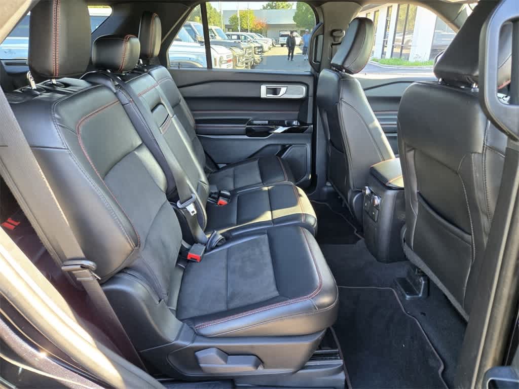 Thumbnail: 2022 Ford Explorer - 15