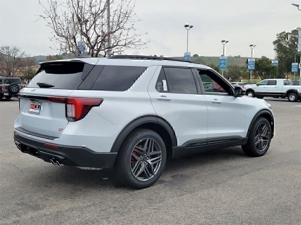 Thumbnail: 2026 Ford Explorer - 6