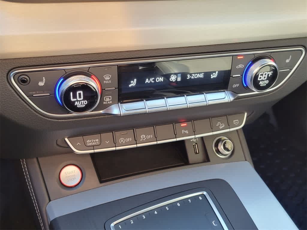 Thumbnail: 2020 Audi SQ5 - 21