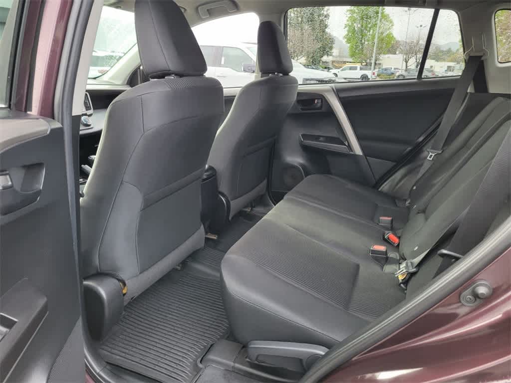 Thumbnail: 2018 Toyota RAV4 - 13