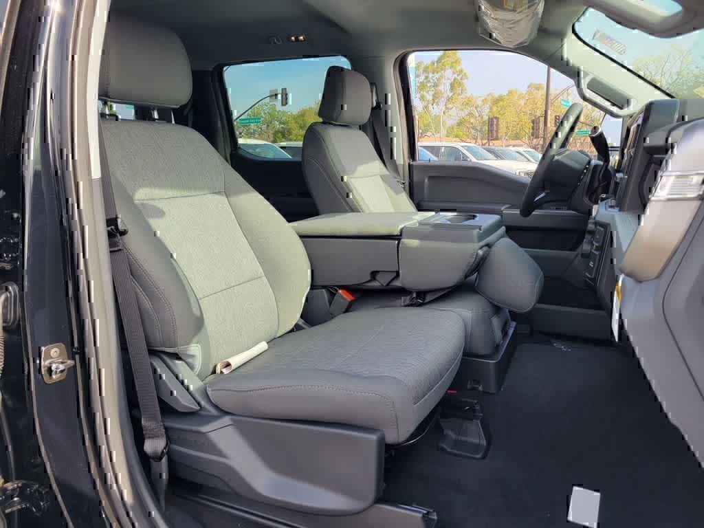 2026 Ford F-250 Super Duty XL - Photo 17