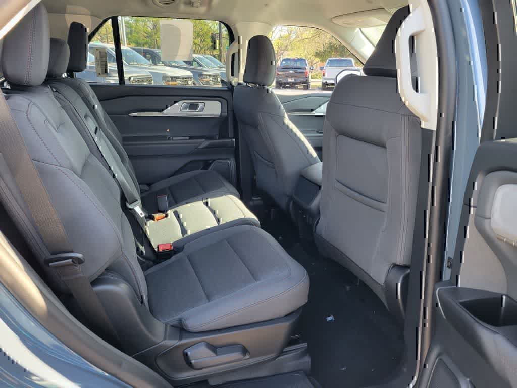 Thumbnail: 2026 Ford Explorer - 15