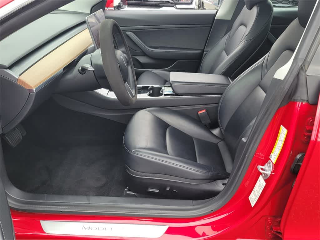 Thumbnail: 2020 Tesla Model 3 - 9