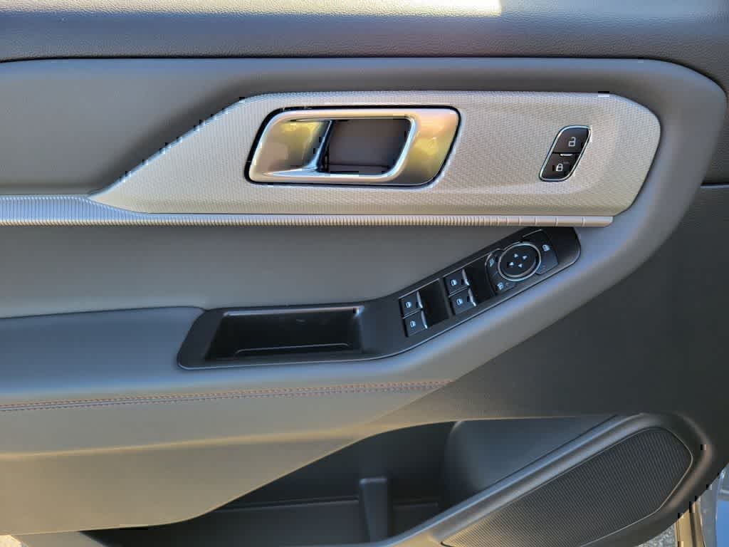 Thumbnail: 2026 Ford Explorer - 18
