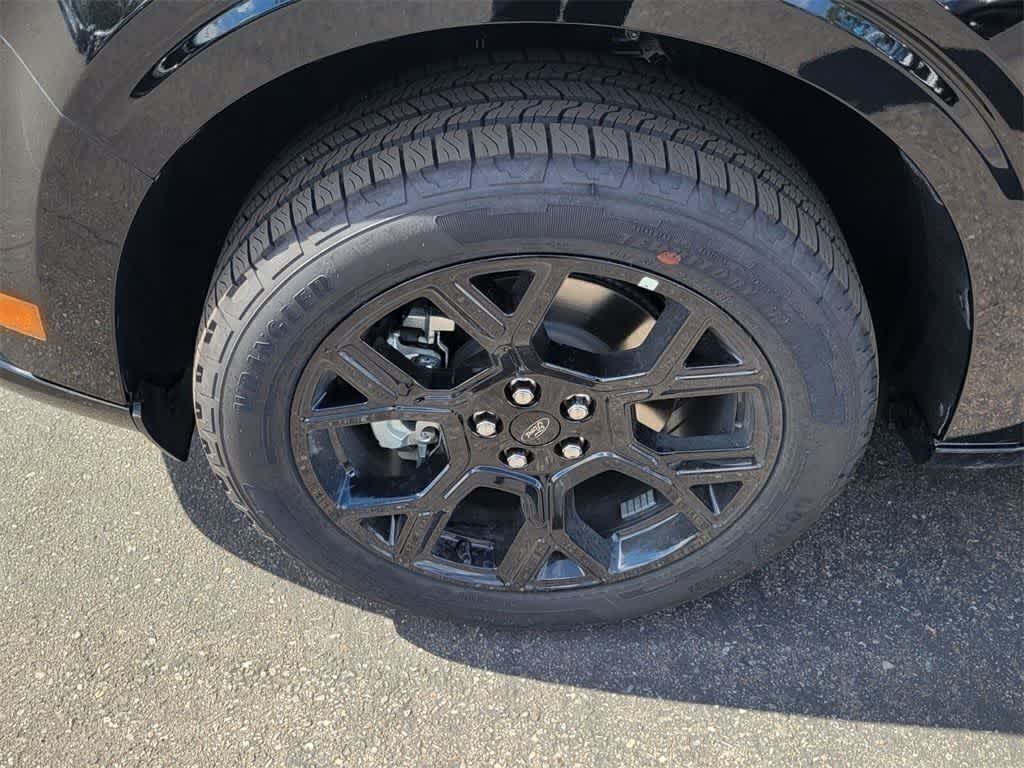 Thumbnail: 2025 Ford Maverick - 10