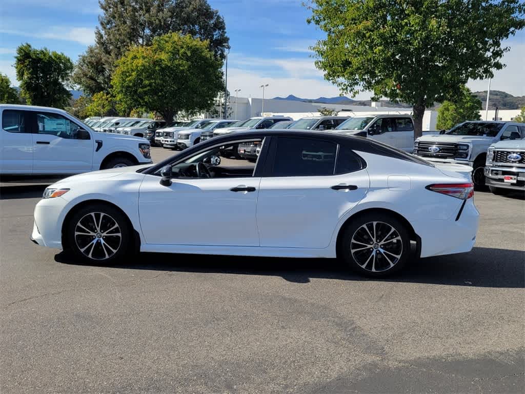 Thumbnail: 2019 Toyota Camry - 2