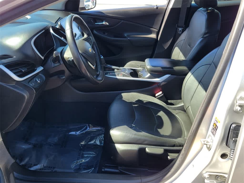 Thumbnail: 2017 Chevrolet Volt - 10