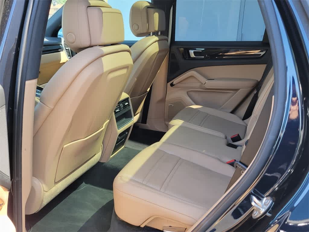 2021 Porsche Cayenne  4