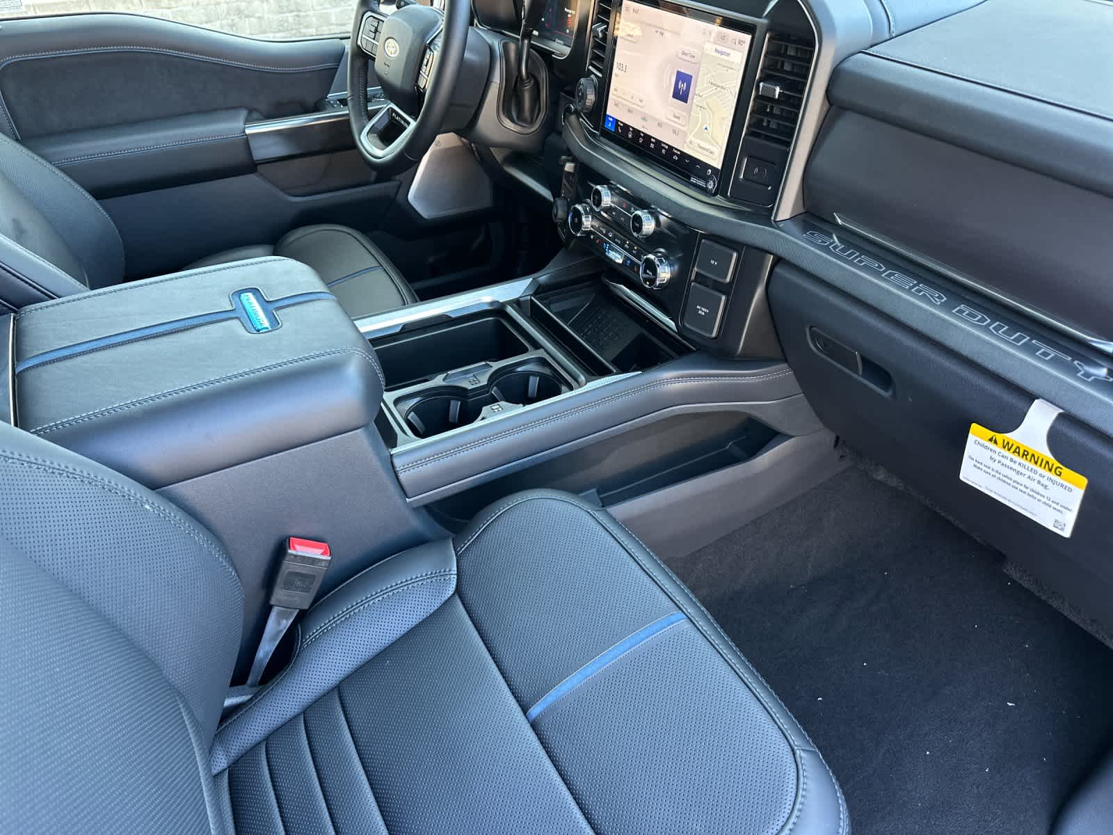 2026 Ford F-250 Super Duty Platinum - Photo 15