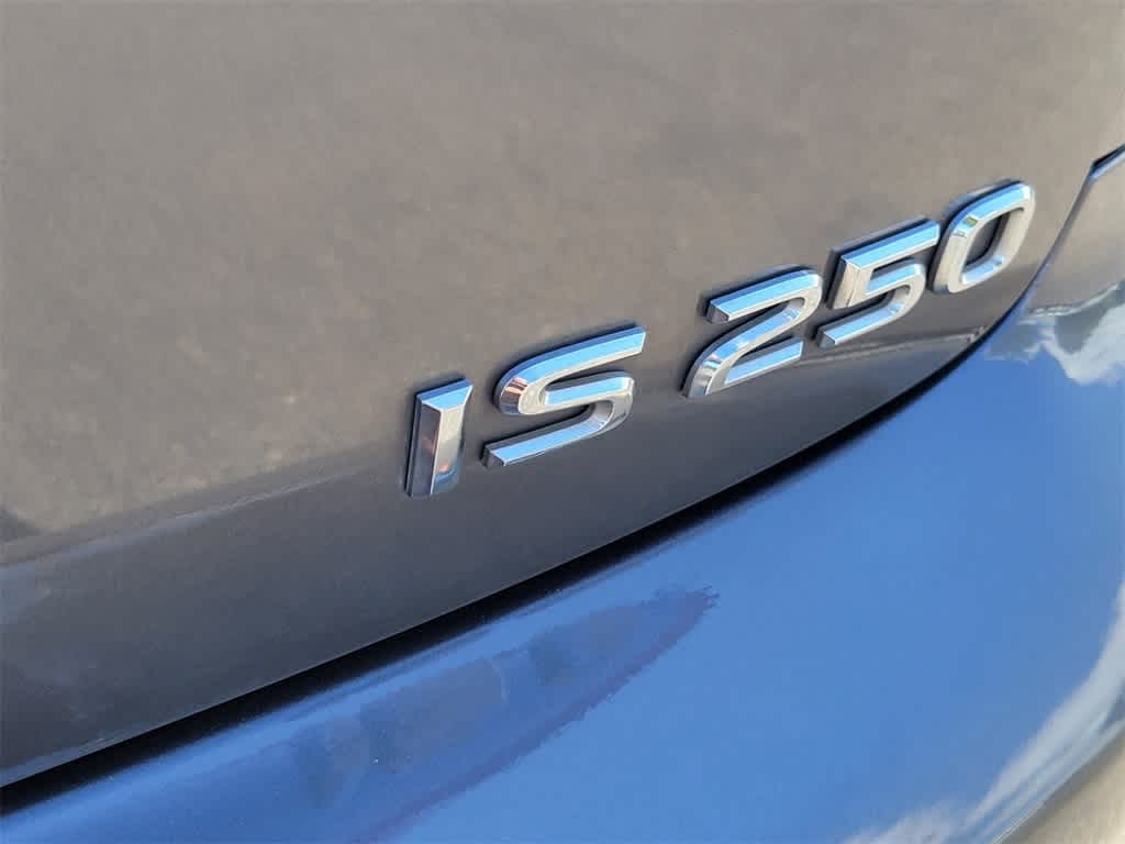 Thumbnail: 2012 Lexus IS - 6