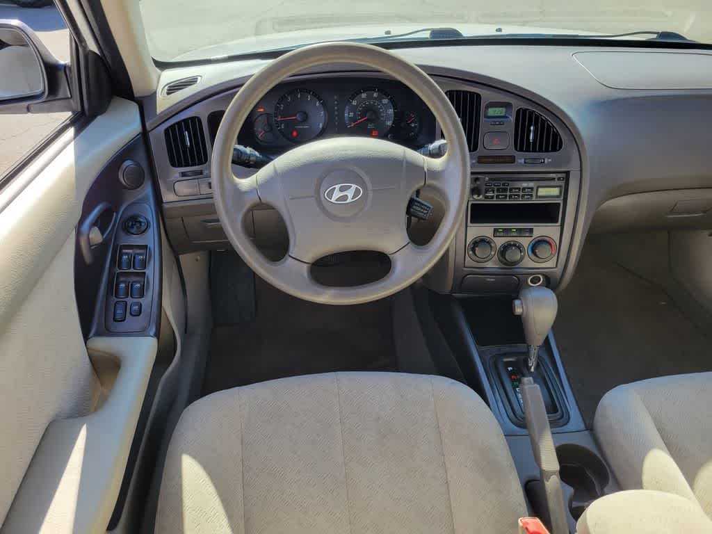 Thumbnail: 2004 Hyundai Elantra - 14