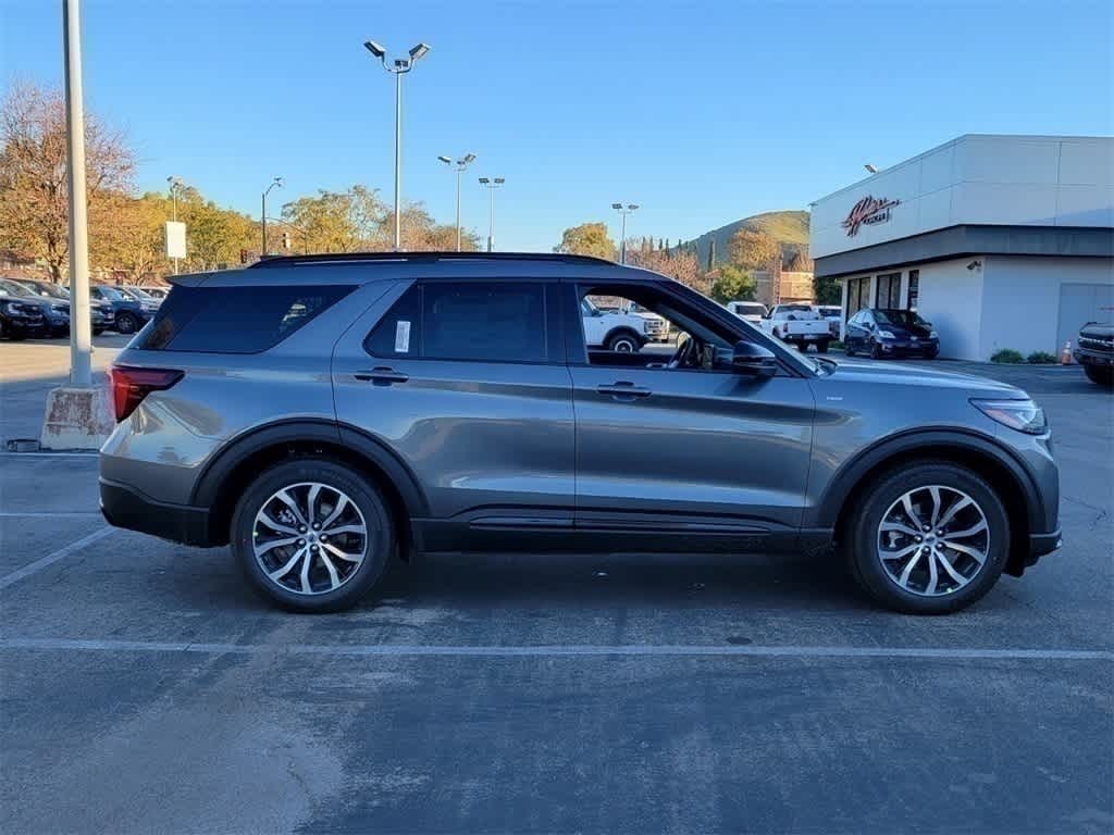 Thumbnail: 2026 Ford Explorer - 6