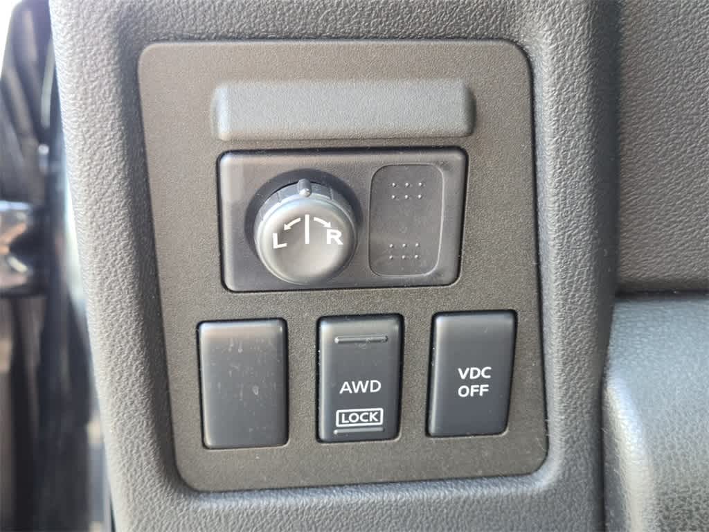 Thumbnail: 2009 Nissan Rogue - 24