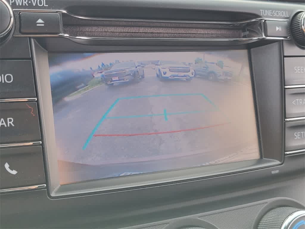 Thumbnail: 2018 Toyota RAV4 - 25