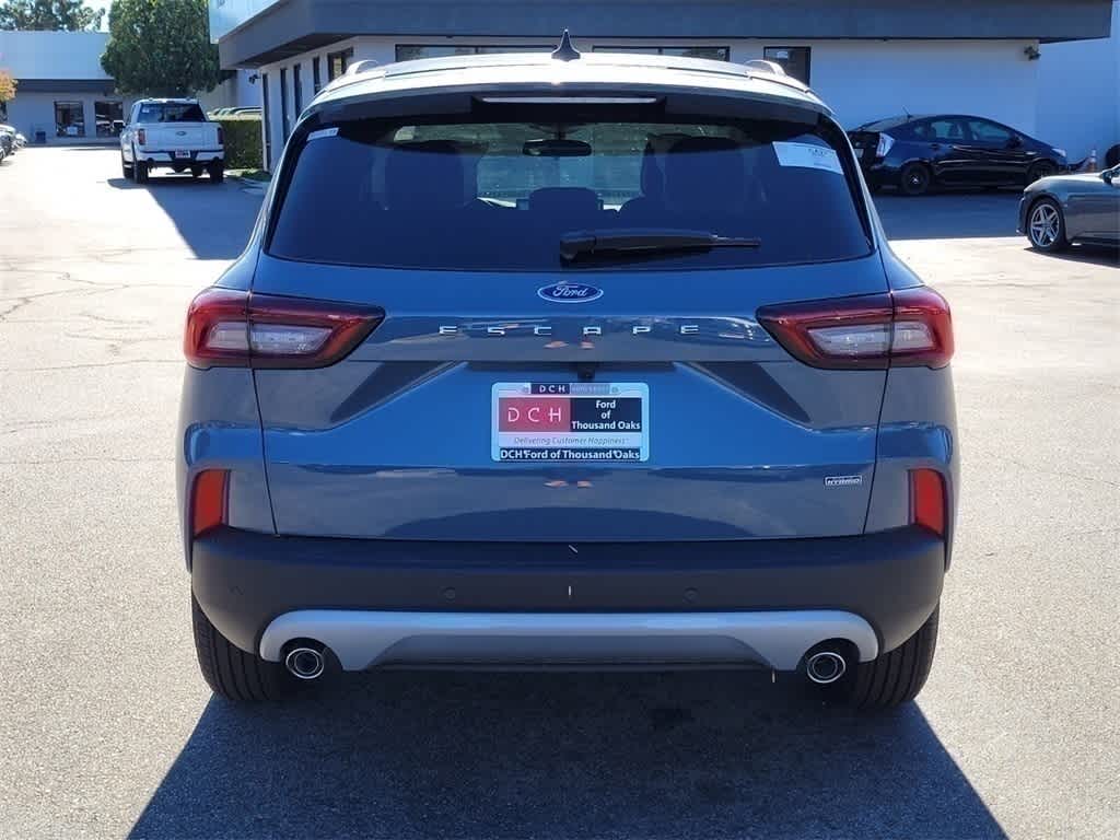 Thumbnail: 2025 Ford Escape - 4