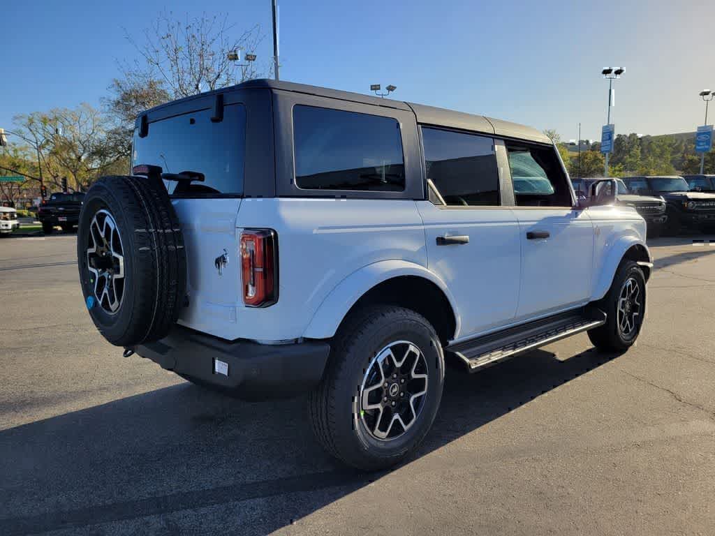 Thumbnail: 2026 Ford Bronco - 6