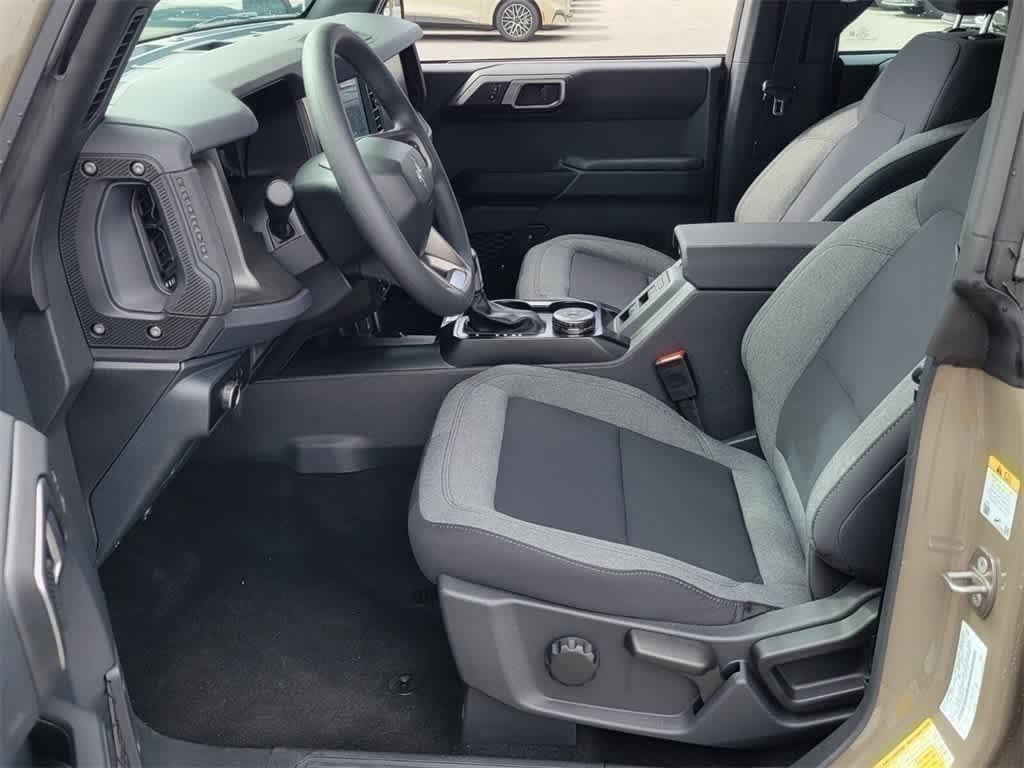 Thumbnail: 2025 Ford Bronco - 10