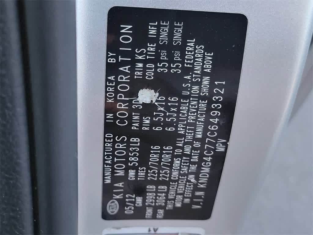 Thumbnail: 2012 Kia Sedona - 17