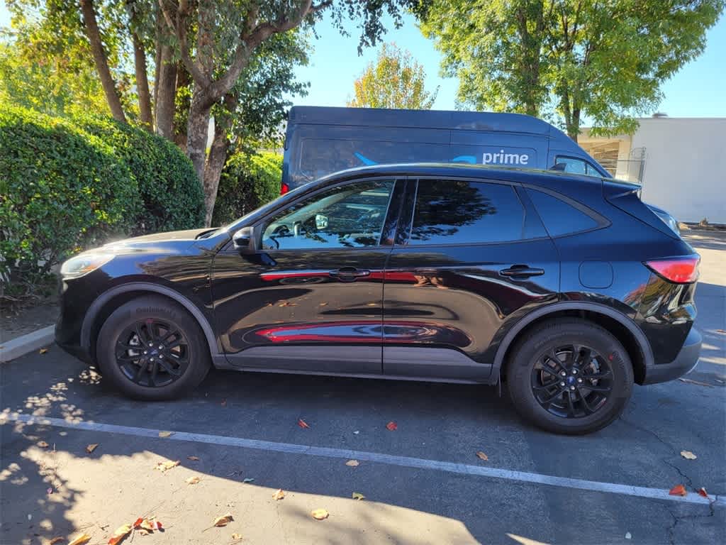 Thumbnail: 2020 Ford Escape - 4