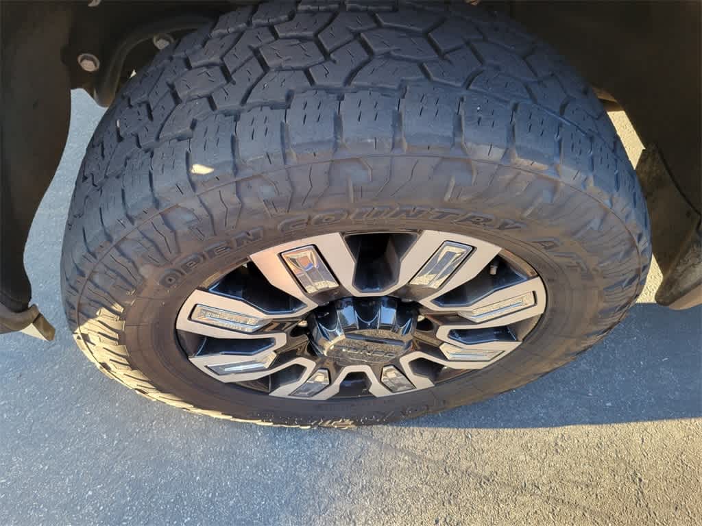 2024 Gmc Sierra 2500 HD Denali photo 2