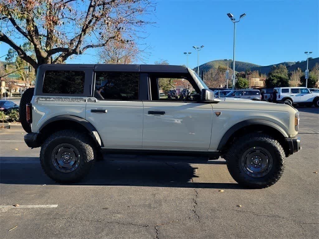 Thumbnail: 2025 Ford Bronco - 8