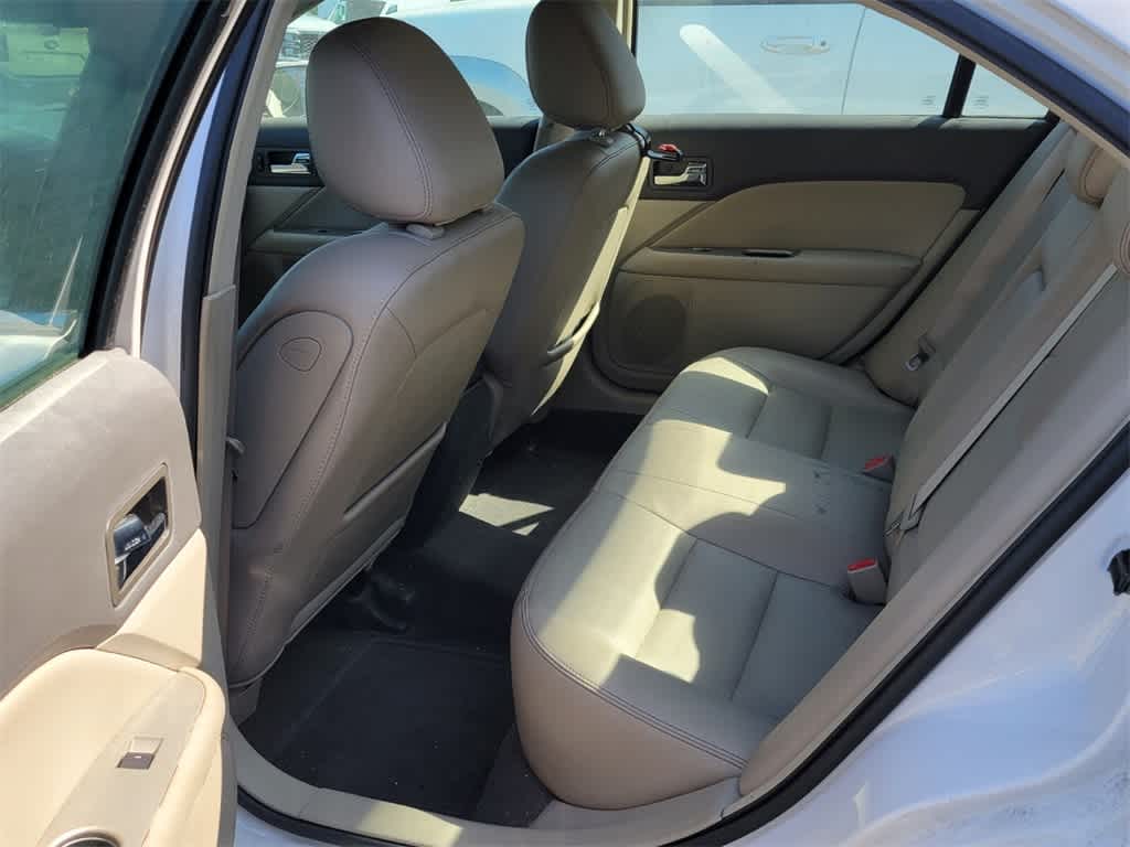 Thumbnail: 2010 Ford Fusion - 6