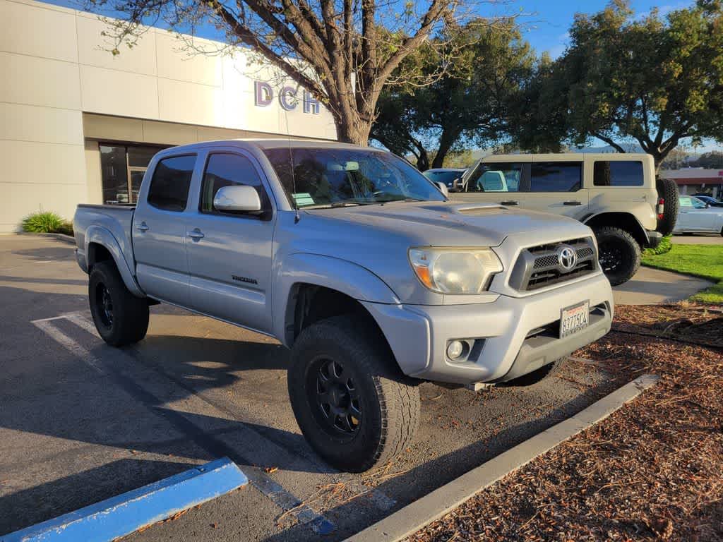 Thumbnail: 2012 Toyota Tacoma - 11